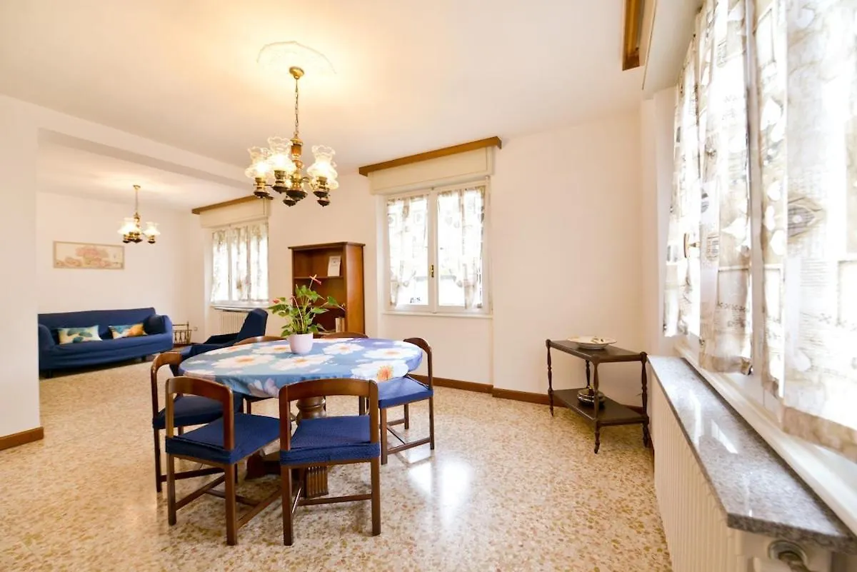 Miralago Apartments - 8 Min Walk To Bernina Express Tirano 0*,  Italien